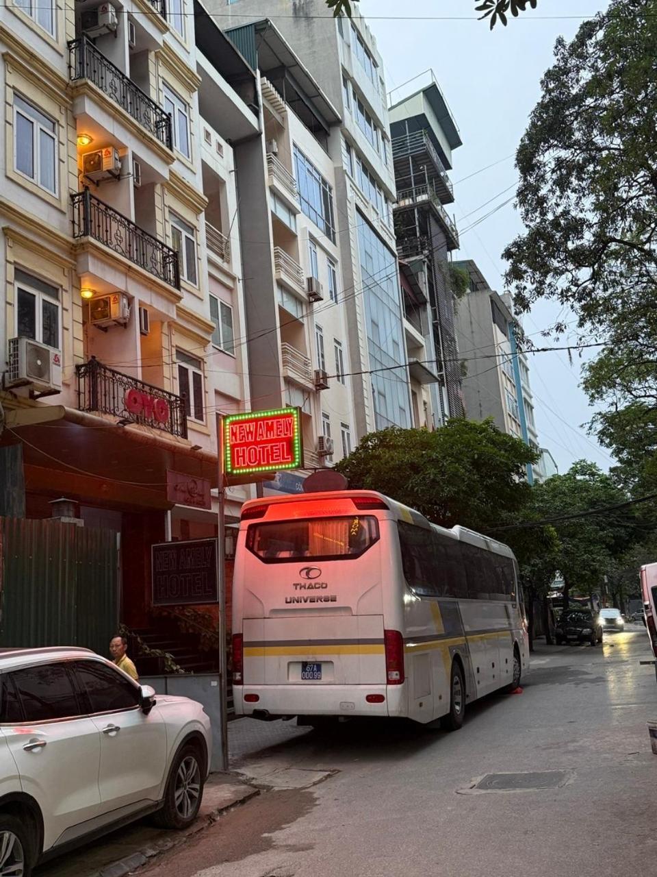 New Amely Hotel 3*